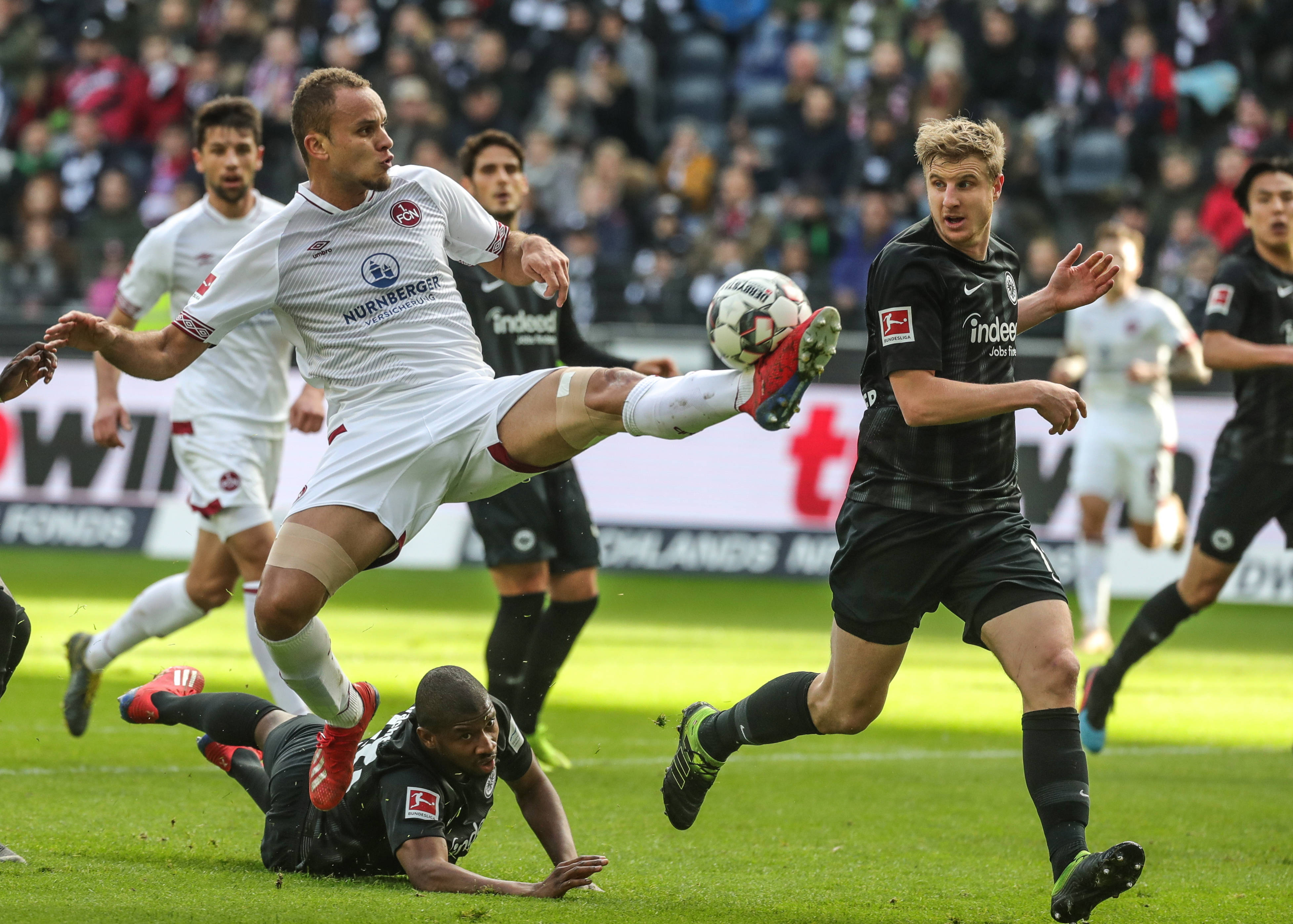 随后凭借先 随后凭借先